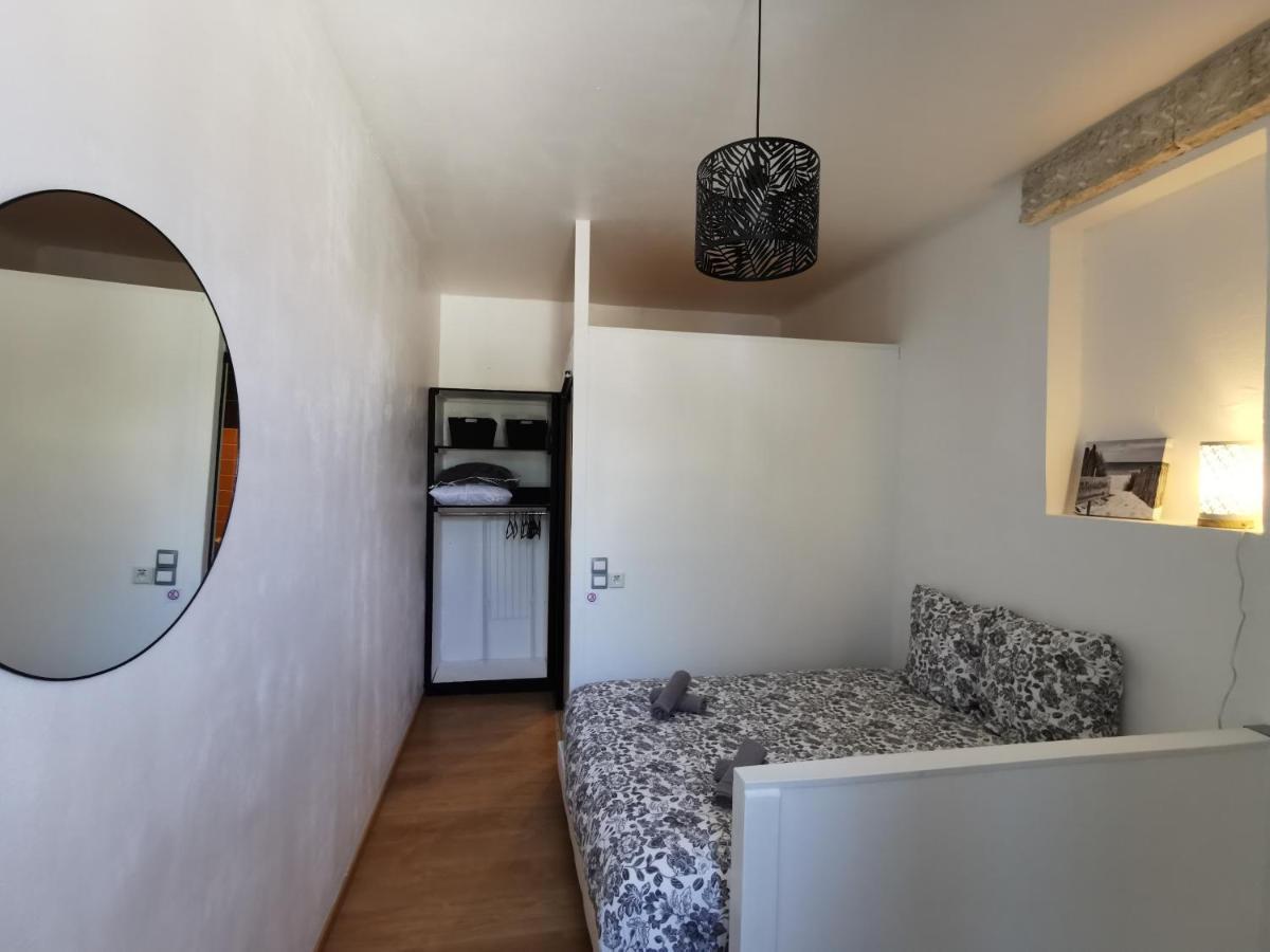 Charmant Appartement Dans Centre Meschers/Gironde 外观 照片